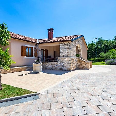 Villa Krizanci Žminj Eksteriør bilde