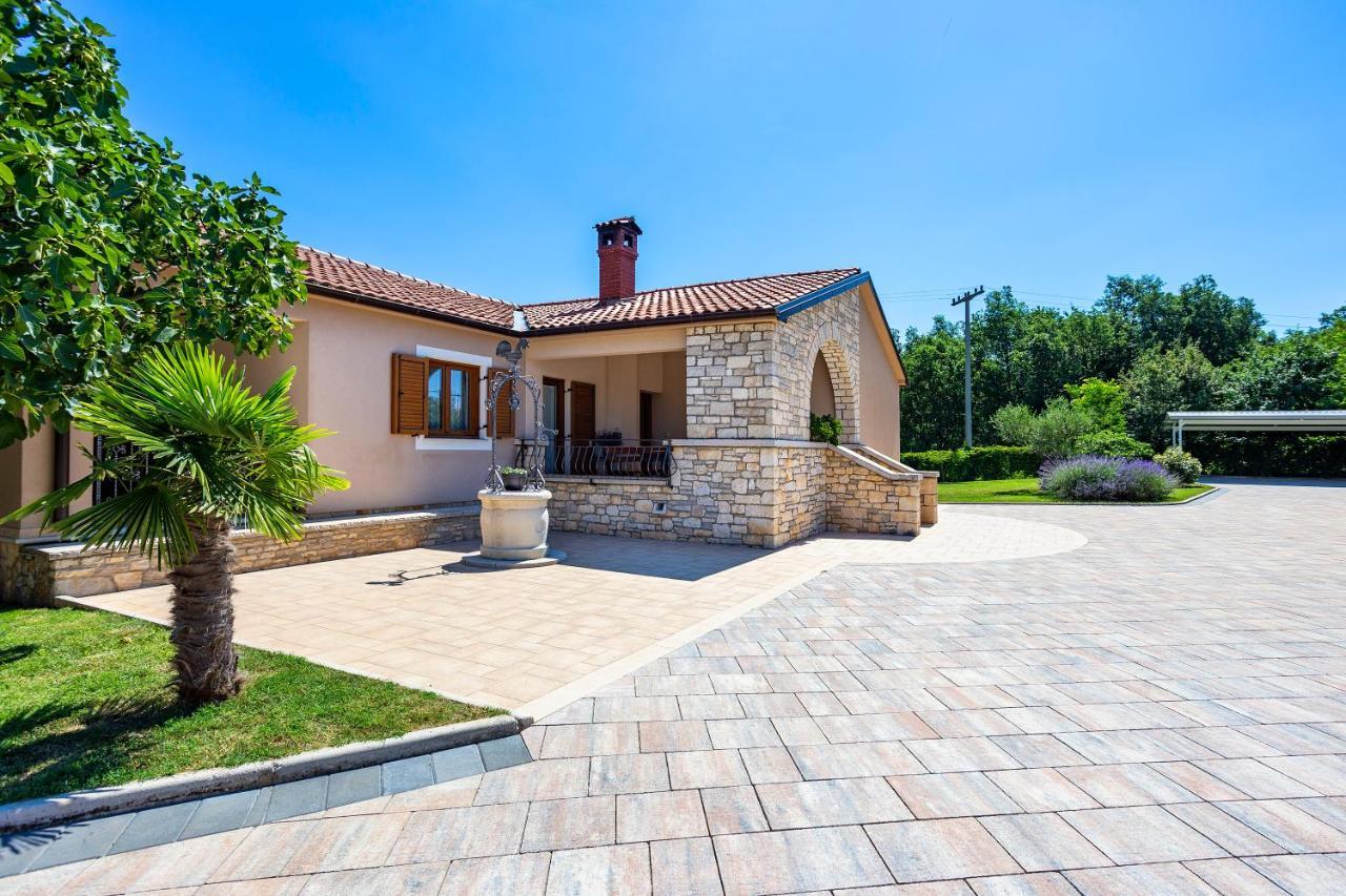 Villa Krizanci Žminj Eksteriør bilde
